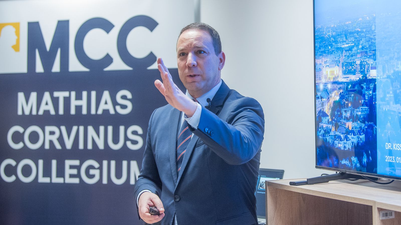 A diplomaták a modern kor hírvivői - a diplomácia fontosságáról az MCC-ben